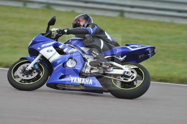 Motorcycle action photographs;Rockingham;Rockingham photographs;Trackday digital images;event digital images;eventdigitalimages;no limits trackday;peter wileman photography;rockingham corby northamptonshire;trackday;trackday photos