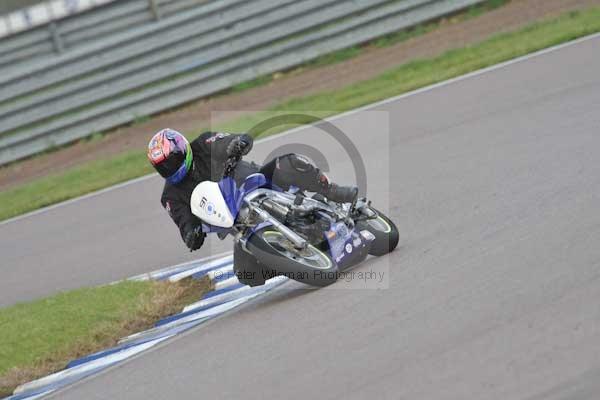 Motorcycle action photographs;Rockingham;Rockingham photographs;Trackday digital images;event digital images;eventdigitalimages;no limits trackday;peter wileman photography;rockingham corby northamptonshire;trackday;trackday photos