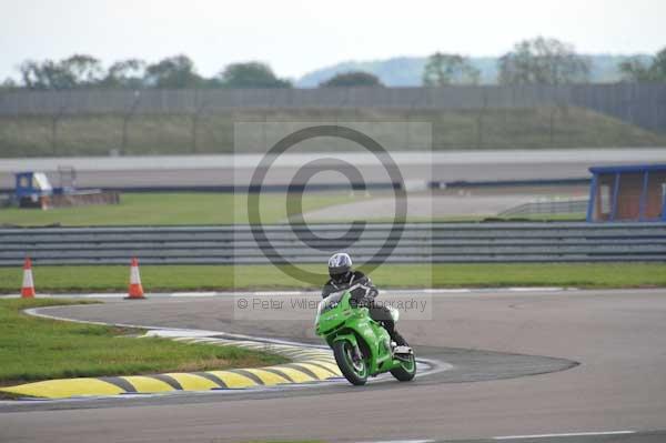 Motorcycle action photographs;Rockingham;Rockingham photographs;Trackday digital images;event digital images;eventdigitalimages;no limits trackday;peter wileman photography;rockingham corby northamptonshire;trackday;trackday photos