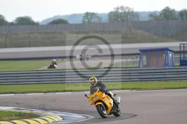 Motorcycle action photographs;Rockingham;Rockingham photographs;Trackday digital images;event digital images;eventdigitalimages;no limits trackday;peter wileman photography;rockingham corby northamptonshire;trackday;trackday photos