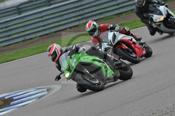 Motorcycle action photographs;Rockingham;Rockingham photographs;Trackday digital images;event digital images;eventdigitalimages;no limits trackday;peter wileman photography;rockingham corby northamptonshire;trackday;trackday photos