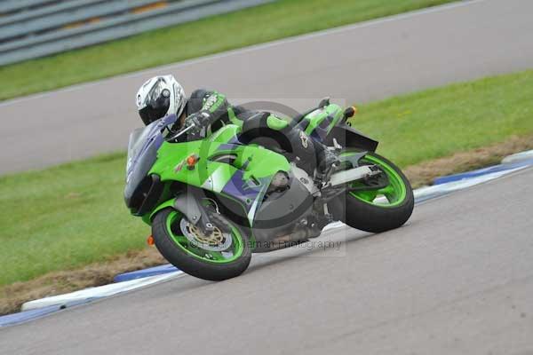 Motorcycle action photographs;Rockingham;Rockingham photographs;Trackday digital images;event digital images;eventdigitalimages;no limits trackday;peter wileman photography;rockingham corby northamptonshire;trackday;trackday photos