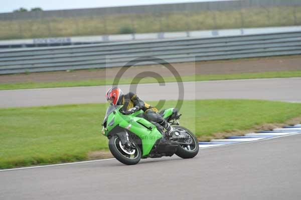 Motorcycle action photographs;Rockingham;Rockingham photographs;Trackday digital images;event digital images;eventdigitalimages;no limits trackday;peter wileman photography;rockingham corby northamptonshire;trackday;trackday photos