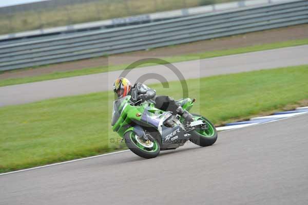 Motorcycle action photographs;Rockingham;Rockingham photographs;Trackday digital images;event digital images;eventdigitalimages;no limits trackday;peter wileman photography;rockingham corby northamptonshire;trackday;trackday photos