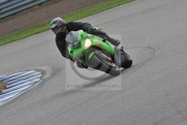 Motorcycle action photographs;Rockingham;Rockingham photographs;Trackday digital images;event digital images;eventdigitalimages;no limits trackday;peter wileman photography;rockingham corby northamptonshire;trackday;trackday photos