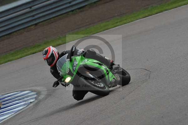 Motorcycle action photographs;Rockingham;Rockingham photographs;Trackday digital images;event digital images;eventdigitalimages;no limits trackday;peter wileman photography;rockingham corby northamptonshire;trackday;trackday photos