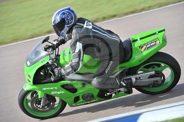 Motorcycle action photographs;Rockingham;Rockingham photographs;Trackday digital images;event digital images;eventdigitalimages;no limits trackday;peter wileman photography;rockingham corby northamptonshire;trackday;trackday photos