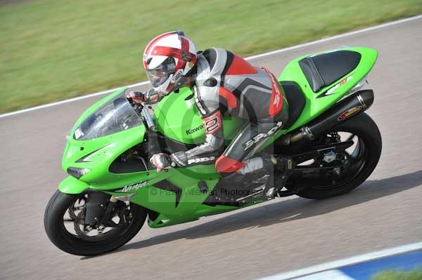 Motorcycle action photographs;Rockingham;Rockingham photographs;Trackday digital images;event digital images;eventdigitalimages;no limits trackday;peter wileman photography;rockingham corby northamptonshire;trackday;trackday photos