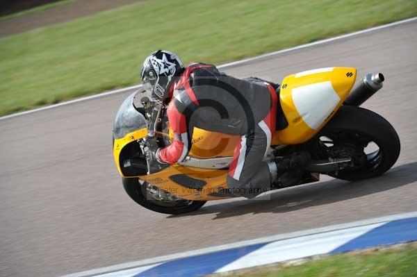 Motorcycle action photographs;Rockingham;Rockingham photographs;Trackday digital images;event digital images;eventdigitalimages;no limits trackday;peter wileman photography;rockingham corby northamptonshire;trackday;trackday photos