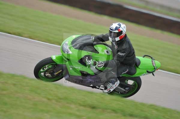 Motorcycle action photographs;Rockingham;Rockingham photographs;Trackday digital images;event digital images;eventdigitalimages;no limits trackday;peter wileman photography;rockingham corby northamptonshire;trackday;trackday photos