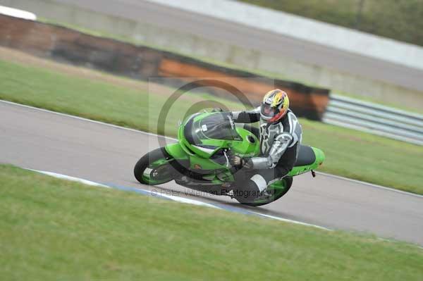 Motorcycle action photographs;Rockingham;Rockingham photographs;Trackday digital images;event digital images;eventdigitalimages;no limits trackday;peter wileman photography;rockingham corby northamptonshire;trackday;trackday photos