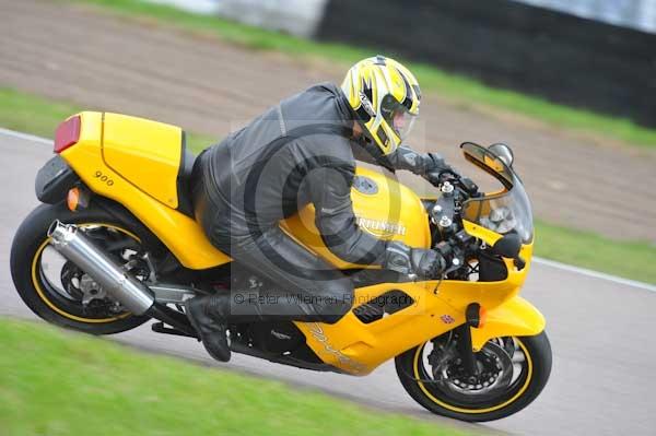 Motorcycle action photographs;Rockingham;Rockingham photographs;Trackday digital images;event digital images;eventdigitalimages;no limits trackday;peter wileman photography;rockingham corby northamptonshire;trackday;trackday photos