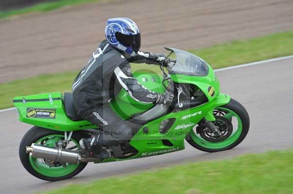 Motorcycle action photographs;Rockingham;Rockingham photographs;Trackday digital images;event digital images;eventdigitalimages;no limits trackday;peter wileman photography;rockingham corby northamptonshire;trackday;trackday photos