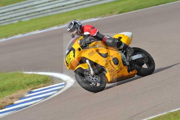 Motorcycle action photographs;Rockingham;Rockingham photographs;Trackday digital images;event digital images;eventdigitalimages;no limits trackday;peter wileman photography;rockingham corby northamptonshire;trackday;trackday photos