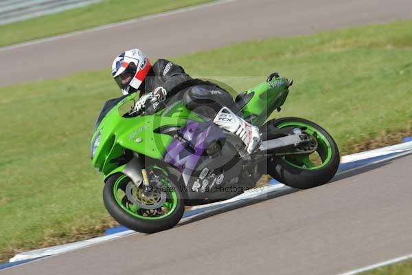 Motorcycle action photographs;Rockingham;Rockingham photographs;Trackday digital images;event digital images;eventdigitalimages;no limits trackday;peter wileman photography;rockingham corby northamptonshire;trackday;trackday photos