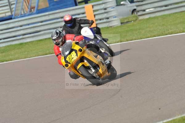 Motorcycle action photographs;Rockingham;Rockingham photographs;Trackday digital images;event digital images;eventdigitalimages;no limits trackday;peter wileman photography;rockingham corby northamptonshire;trackday;trackday photos