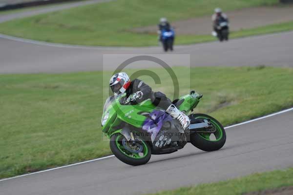 Motorcycle action photographs;Rockingham;Rockingham photographs;Trackday digital images;event digital images;eventdigitalimages;no limits trackday;peter wileman photography;rockingham corby northamptonshire;trackday;trackday photos