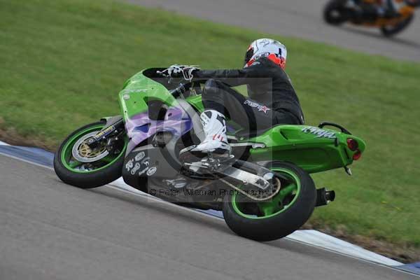 Motorcycle action photographs;Rockingham;Rockingham photographs;Trackday digital images;event digital images;eventdigitalimages;no limits trackday;peter wileman photography;rockingham corby northamptonshire;trackday;trackday photos