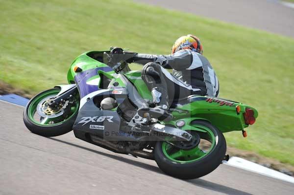 Motorcycle action photographs;Rockingham;Rockingham photographs;Trackday digital images;event digital images;eventdigitalimages;no limits trackday;peter wileman photography;rockingham corby northamptonshire;trackday;trackday photos