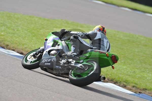 Motorcycle action photographs;Rockingham;Rockingham photographs;Trackday digital images;event digital images;eventdigitalimages;no limits trackday;peter wileman photography;rockingham corby northamptonshire;trackday;trackday photos