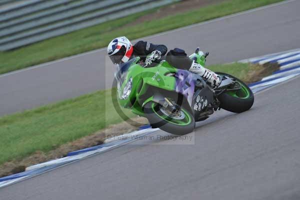 Motorcycle action photographs;Rockingham;Rockingham photographs;Trackday digital images;event digital images;eventdigitalimages;no limits trackday;peter wileman photography;rockingham corby northamptonshire;trackday;trackday photos