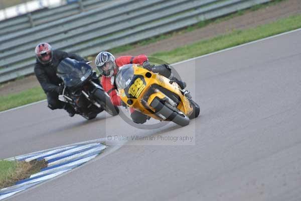 Motorcycle action photographs;Rockingham;Rockingham photographs;Trackday digital images;event digital images;eventdigitalimages;no limits trackday;peter wileman photography;rockingham corby northamptonshire;trackday;trackday photos