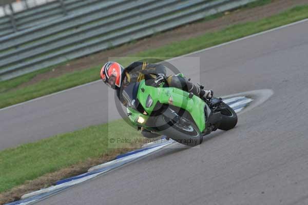 Motorcycle action photographs;Rockingham;Rockingham photographs;Trackday digital images;event digital images;eventdigitalimages;no limits trackday;peter wileman photography;rockingham corby northamptonshire;trackday;trackday photos