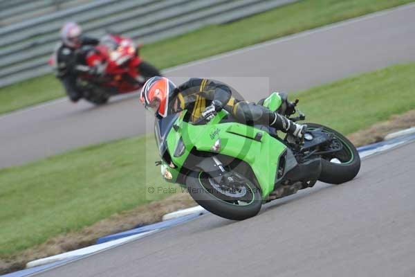 Motorcycle action photographs;Rockingham;Rockingham photographs;Trackday digital images;event digital images;eventdigitalimages;no limits trackday;peter wileman photography;rockingham corby northamptonshire;trackday;trackday photos