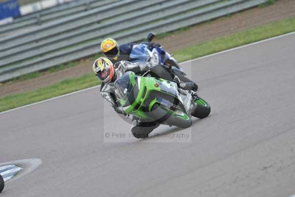 Motorcycle action photographs;Rockingham;Rockingham photographs;Trackday digital images;event digital images;eventdigitalimages;no limits trackday;peter wileman photography;rockingham corby northamptonshire;trackday;trackday photos