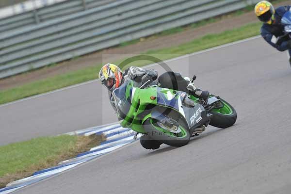 Motorcycle action photographs;Rockingham;Rockingham photographs;Trackday digital images;event digital images;eventdigitalimages;no limits trackday;peter wileman photography;rockingham corby northamptonshire;trackday;trackday photos