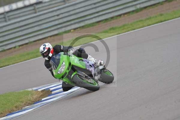 Motorcycle action photographs;Rockingham;Rockingham photographs;Trackday digital images;event digital images;eventdigitalimages;no limits trackday;peter wileman photography;rockingham corby northamptonshire;trackday;trackday photos