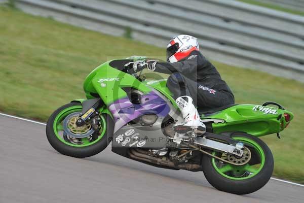 Motorcycle action photographs;Rockingham;Rockingham photographs;Trackday digital images;event digital images;eventdigitalimages;no limits trackday;peter wileman photography;rockingham corby northamptonshire;trackday;trackday photos