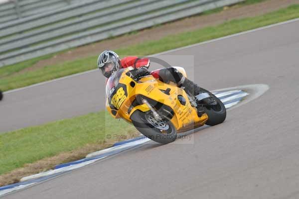 Motorcycle action photographs;Rockingham;Rockingham photographs;Trackday digital images;event digital images;eventdigitalimages;no limits trackday;peter wileman photography;rockingham corby northamptonshire;trackday;trackday photos