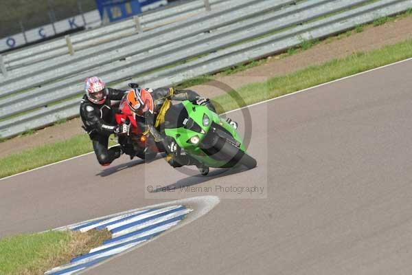 Motorcycle action photographs;Rockingham;Rockingham photographs;Trackday digital images;event digital images;eventdigitalimages;no limits trackday;peter wileman photography;rockingham corby northamptonshire;trackday;trackday photos