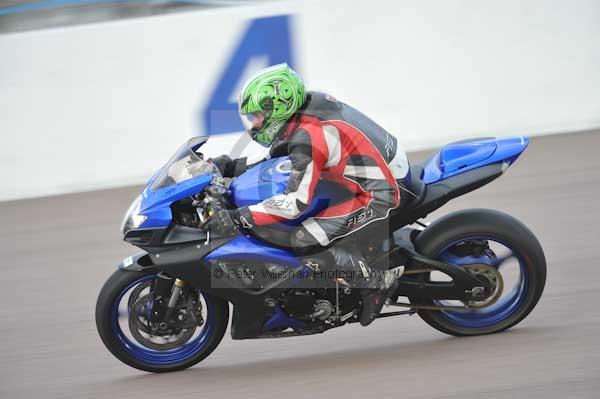 Motorcycle action photographs;Rockingham;Rockingham photographs;Trackday digital images;event digital images;eventdigitalimages;no limits trackday;peter wileman photography;rockingham corby northamptonshire;trackday;trackday photos