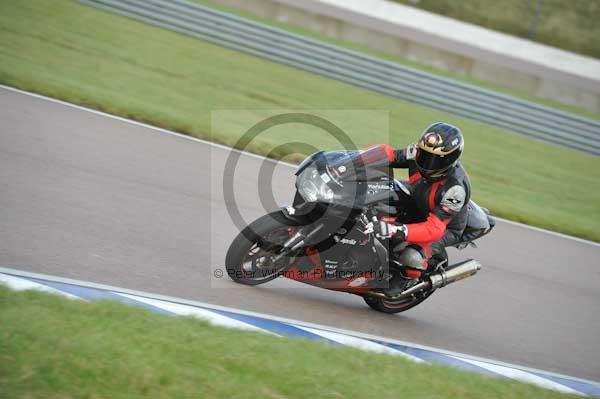 Motorcycle action photographs;Rockingham;Rockingham photographs;Trackday digital images;event digital images;eventdigitalimages;no limits trackday;peter wileman photography;rockingham corby northamptonshire;trackday;trackday photos