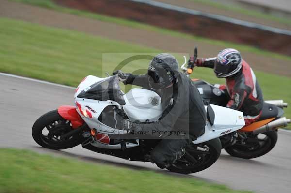 Motorcycle action photographs;Rockingham;Rockingham photographs;Trackday digital images;event digital images;eventdigitalimages;no limits trackday;peter wileman photography;rockingham corby northamptonshire;trackday;trackday photos