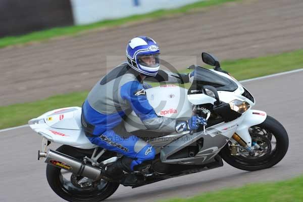 Motorcycle action photographs;Rockingham;Rockingham photographs;Trackday digital images;event digital images;eventdigitalimages;no limits trackday;peter wileman photography;rockingham corby northamptonshire;trackday;trackday photos