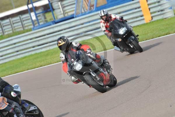 Motorcycle action photographs;Rockingham;Rockingham photographs;Trackday digital images;event digital images;eventdigitalimages;no limits trackday;peter wileman photography;rockingham corby northamptonshire;trackday;trackday photos