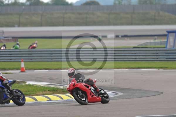 Motorcycle action photographs;Rockingham;Rockingham photographs;Trackday digital images;event digital images;eventdigitalimages;no limits trackday;peter wileman photography;rockingham corby northamptonshire;trackday;trackday photos