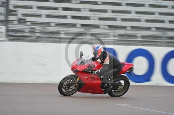 Motorcycle action photographs;Rockingham;Rockingham photographs;Trackday digital images;event digital images;eventdigitalimages;no limits trackday;peter wileman photography;rockingham corby northamptonshire;trackday;trackday photos