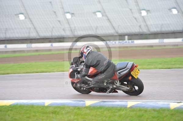 Motorcycle action photographs;Rockingham;Rockingham photographs;Trackday digital images;event digital images;eventdigitalimages;no limits trackday;peter wileman photography;rockingham corby northamptonshire;trackday;trackday photos