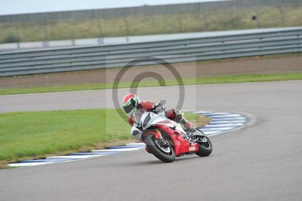 Motorcycle action photographs;Rockingham;Rockingham photographs;Trackday digital images;event digital images;eventdigitalimages;no limits trackday;peter wileman photography;rockingham corby northamptonshire;trackday;trackday photos