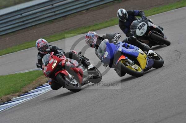 Motorcycle action photographs;Rockingham;Rockingham photographs;Trackday digital images;event digital images;eventdigitalimages;no limits trackday;peter wileman photography;rockingham corby northamptonshire;trackday;trackday photos