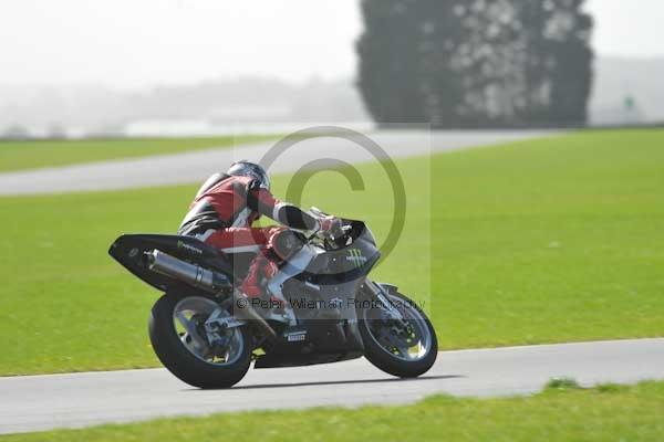 Motorcycle action photographs;Trackday digital images;event digital images;eventdigitalimages;no limits trackday;peter wileman photography;snetterton;snetterton circuit norfolk;snetterton photographs;trackday;trackday photos