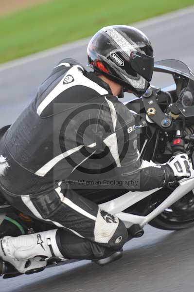 Motorcycle action photographs;Trackday digital images;event digital images;eventdigitalimages;no limits trackday;peter wileman photography;snetterton;snetterton circuit norfolk;snetterton photographs;trackday;trackday photos