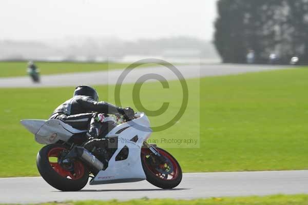 Motorcycle action photographs;Trackday digital images;event digital images;eventdigitalimages;no limits trackday;peter wileman photography;snetterton;snetterton circuit norfolk;snetterton photographs;trackday;trackday photos