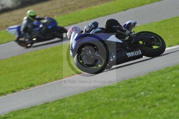 Motorcycle action photographs;Trackday digital images;event digital images;eventdigitalimages;no limits trackday;peter wileman photography;snetterton;snetterton circuit norfolk;snetterton photographs;trackday;trackday photos