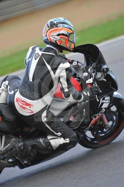 Motorcycle action photographs;Trackday digital images;event digital images;eventdigitalimages;no limits trackday;peter wileman photography;snetterton;snetterton circuit norfolk;snetterton photographs;trackday;trackday photos