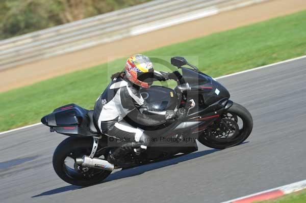 Motorcycle action photographs;Trackday digital images;event digital images;eventdigitalimages;no limits trackday;peter wileman photography;snetterton;snetterton circuit norfolk;snetterton photographs;trackday;trackday photos